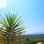 Albert Guest House 3*