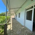 Albert Guest House 3*