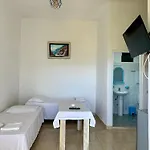Albert Guest House Pensión Borsh
